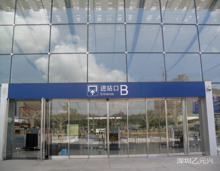 暗黑吃瓜官网入口-机场出入口实景图